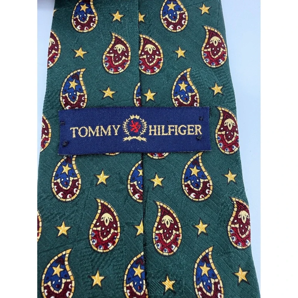Tommy Hilfiger Mens Silk Tie Green Paisley Star Pattern Made in USA Italy Fabric